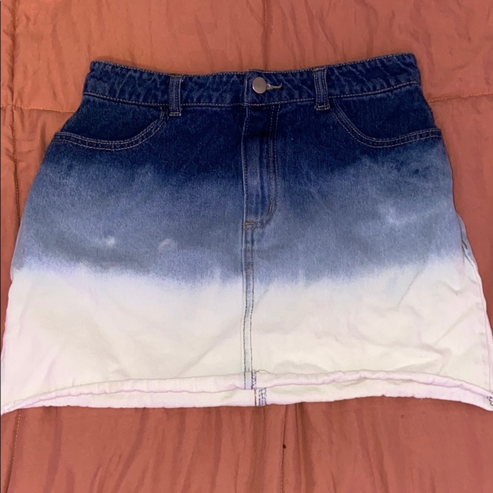 short skirt